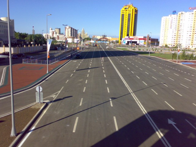 Astana şehri Respublika caddesi – Barayeva sokağı – Taşenova sokağı 
